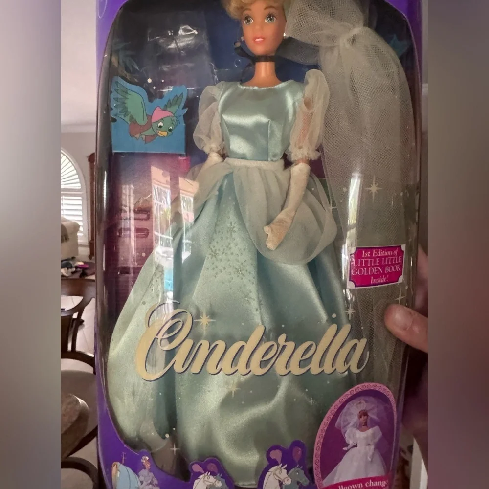 NIB 1991 Disney Classics Cinderella Doll Reversible Ballgown Wedding Dress